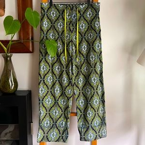 Vera Bradley SZ S Cambridge Navy and Green Corduroy PJ Pants!